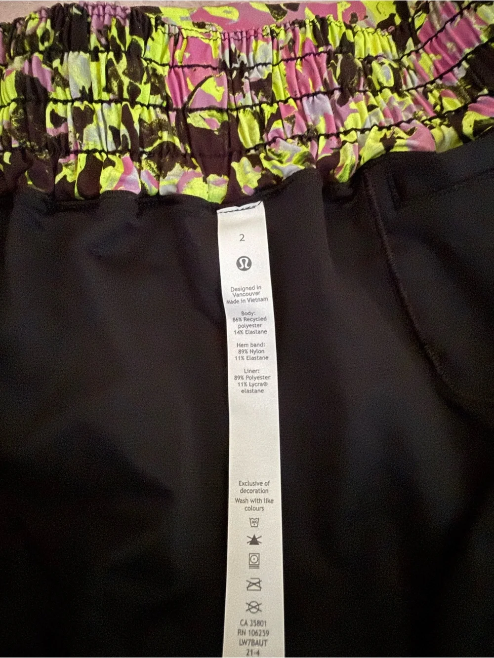 Lululemon multicolor short size 2